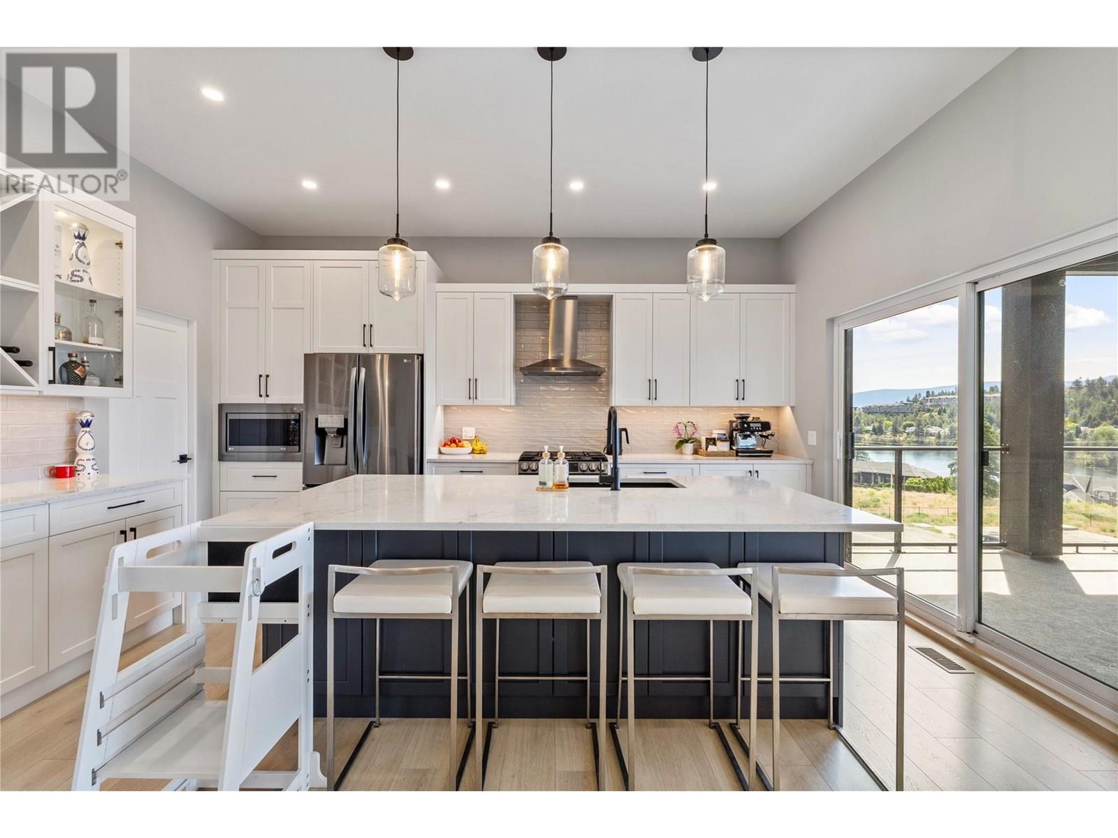 2846 Canyon Crest Drive West Kelowna Photo 10
