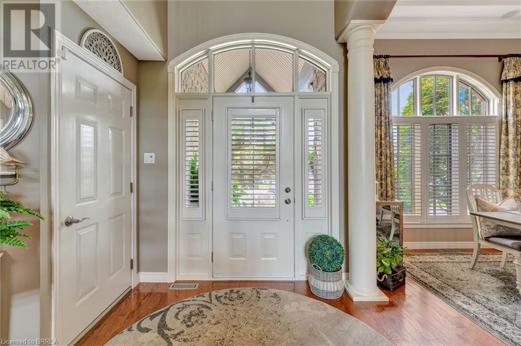 Property at 4 MACDONALD Crescent image 3
