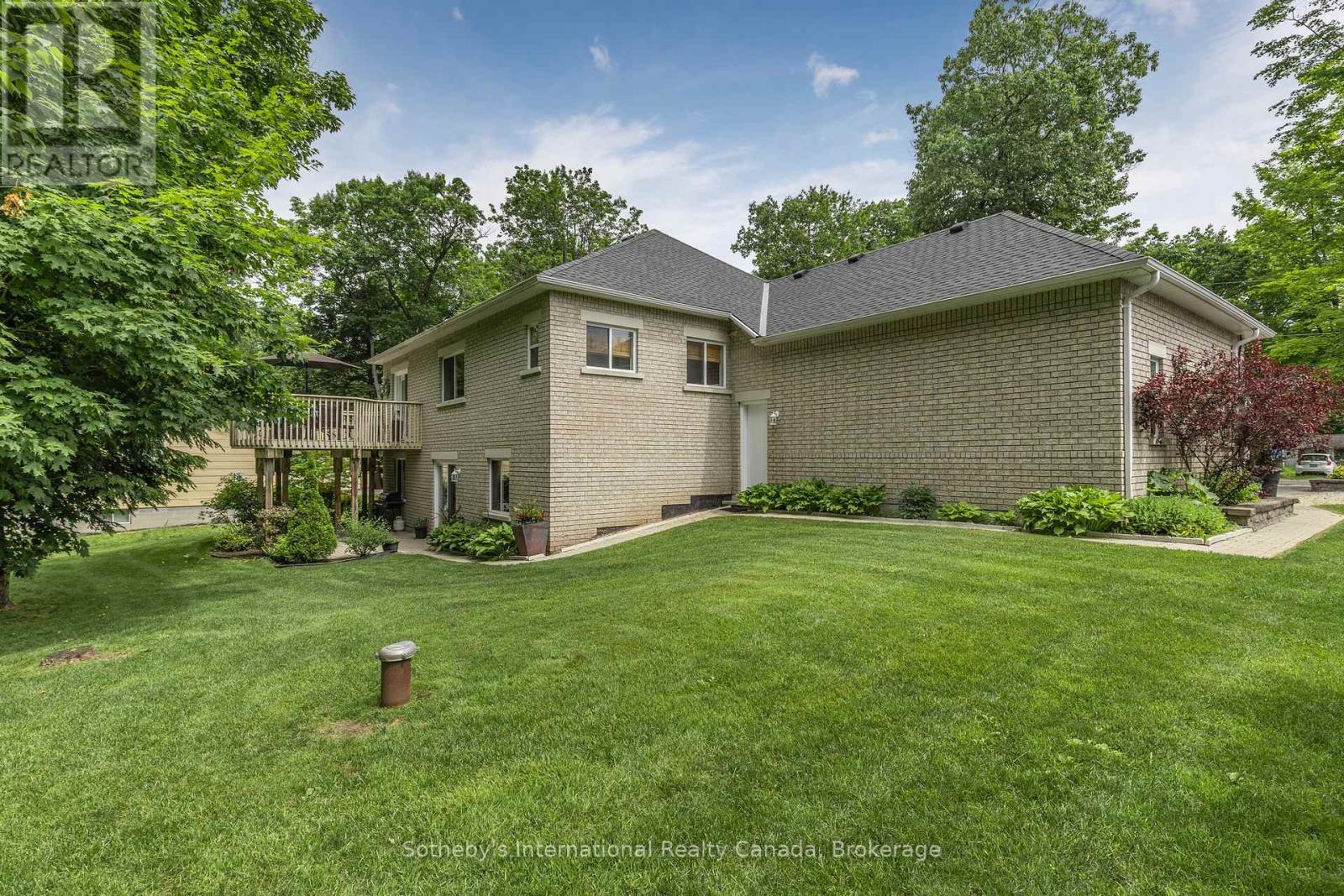 62 Oliver Drive, Tiny, Ontario  L0L 2J0 - Photo 39 - S12247363