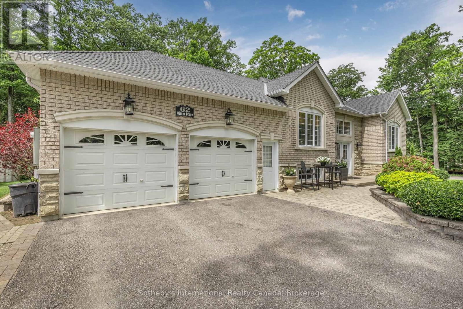 Property at 62 OLIVER DRIVE image 4