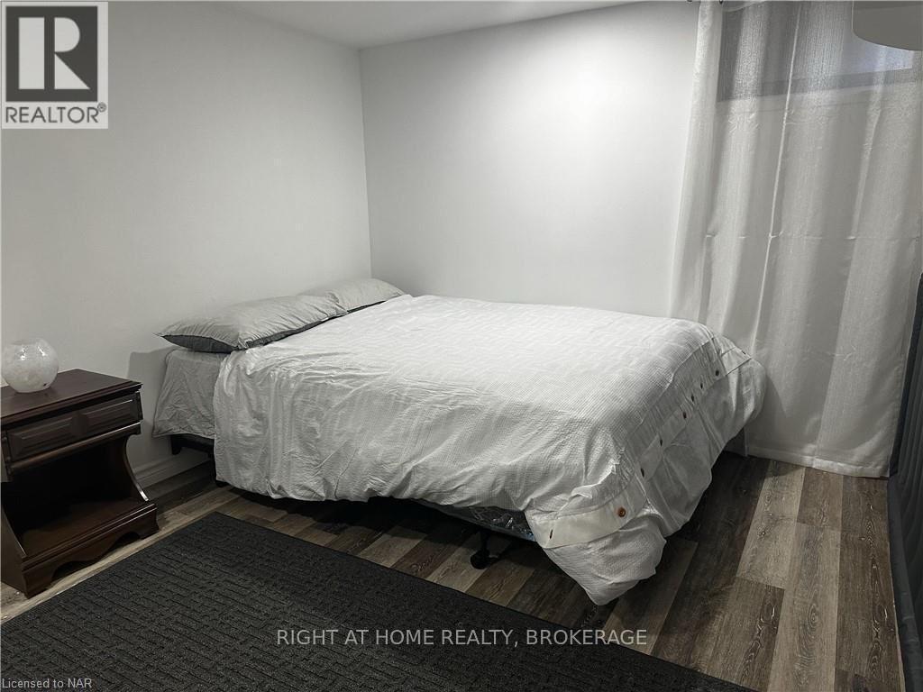 Lower - 43a Beachaven Drive, St. Catharines (Port Weller), Ontario  L2M 1A6 - Photo 4 - X12247381