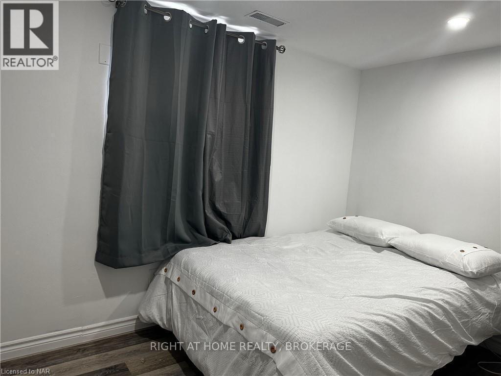Lower - 43a Beachaven Drive, St. Catharines (Port Weller), Ontario  L2M 1A6 - Photo 5 - X12247381