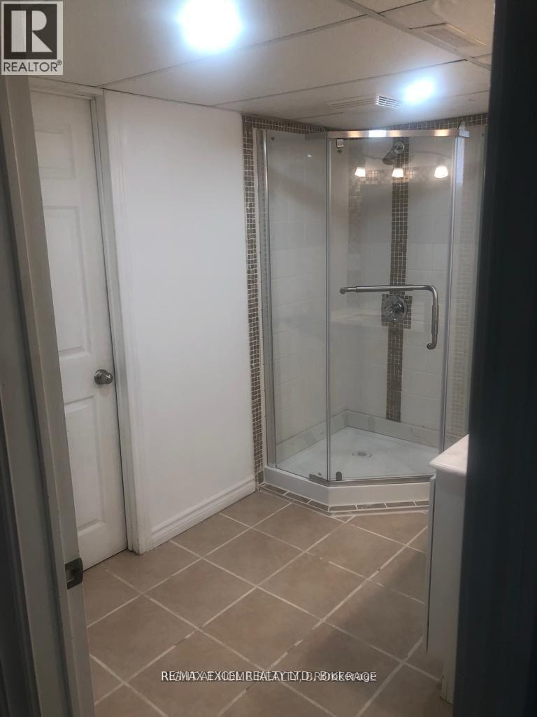 Lower - 43a Beachaven Drive, St. Catharines (Port Weller), Ontario  L2M 1A6 - Photo 6 - X12247381