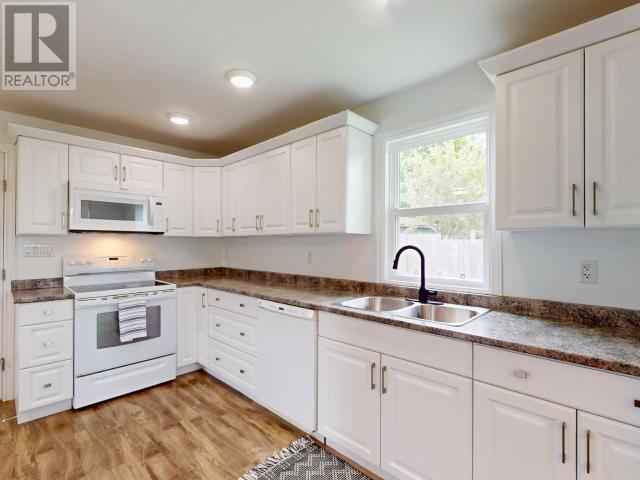 Property at 6938 COURTENAY STREET image 3
