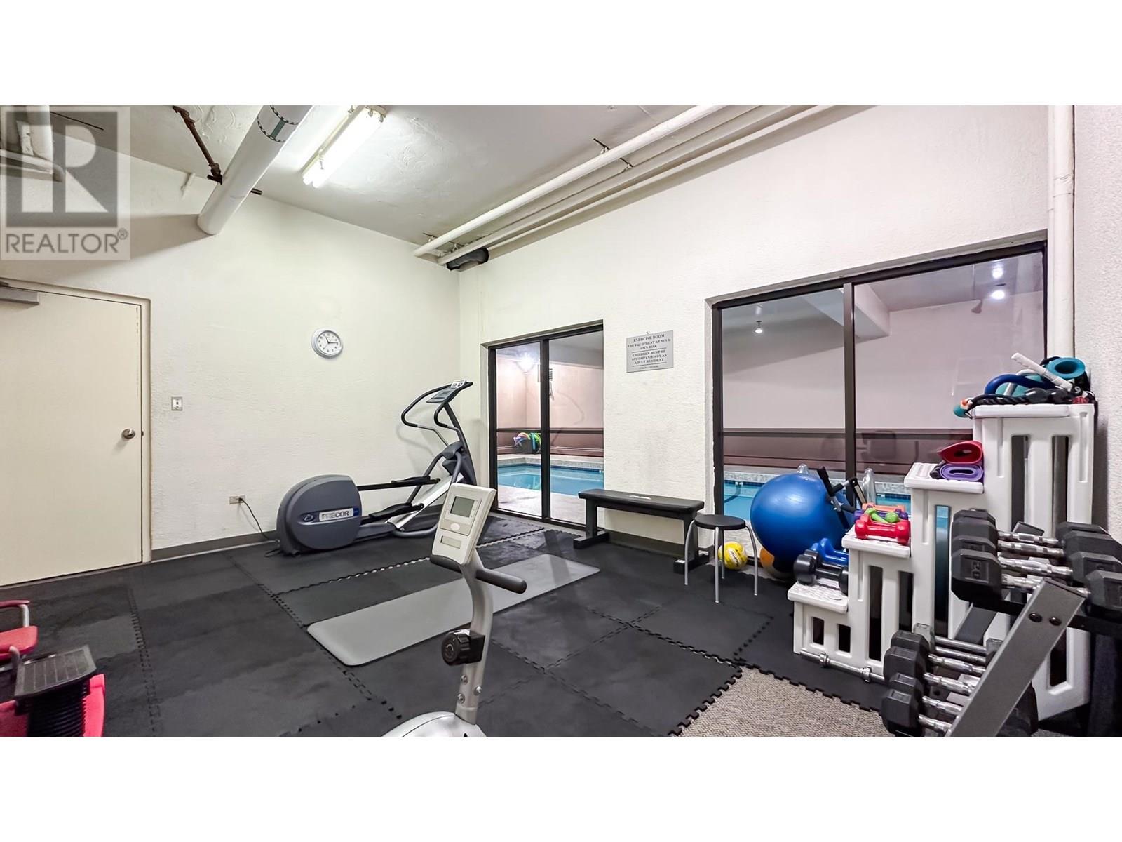 605 555 13th Street, West Vancouver, British Columbia  V7T 2N8 - Photo 23 - R3018498