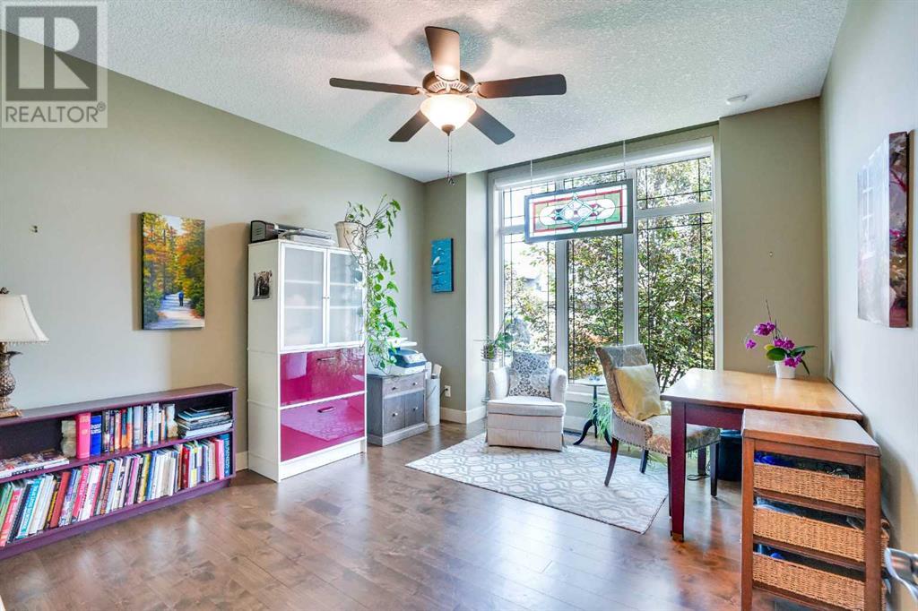 Property at 511 Evergreen Circle SW image 5