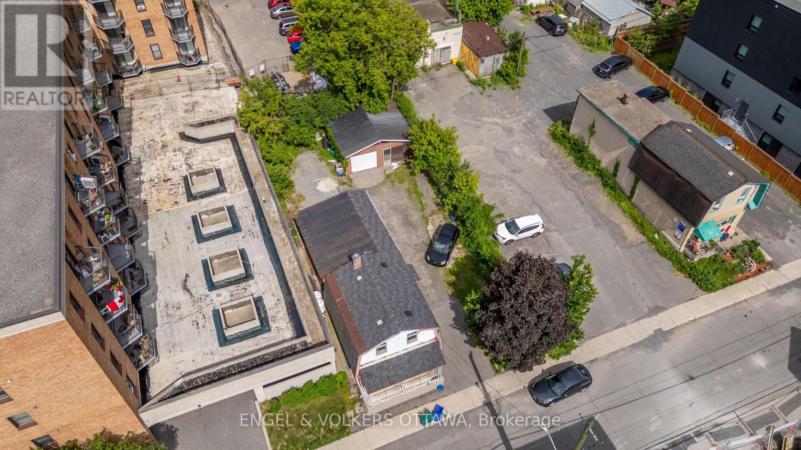 133 Forward Avenue, Ottawa, Ontario  K1Y 1K8 - Photo 6 - X12247433
