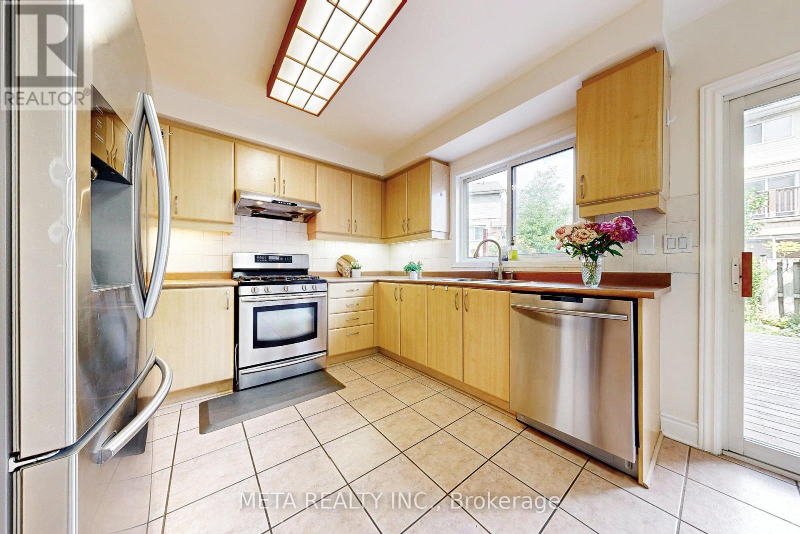 Property at 26 RUMI CRESCENT image 4