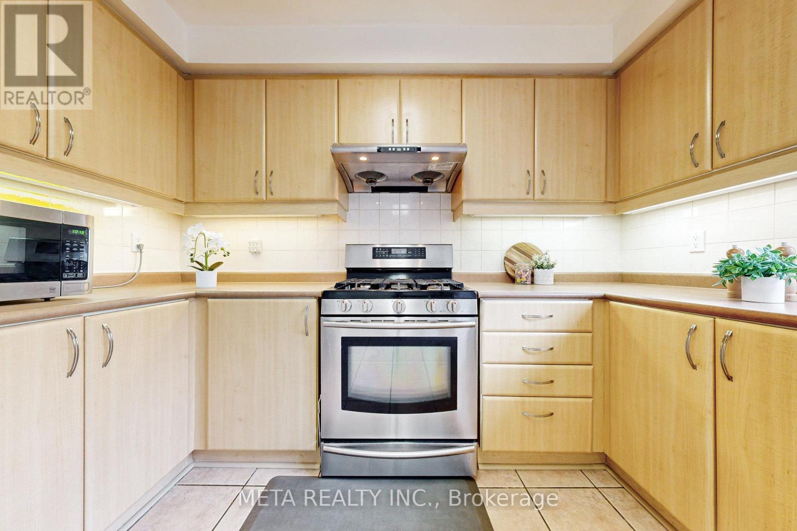 Property at 26 RUMI CRESCENT image 5