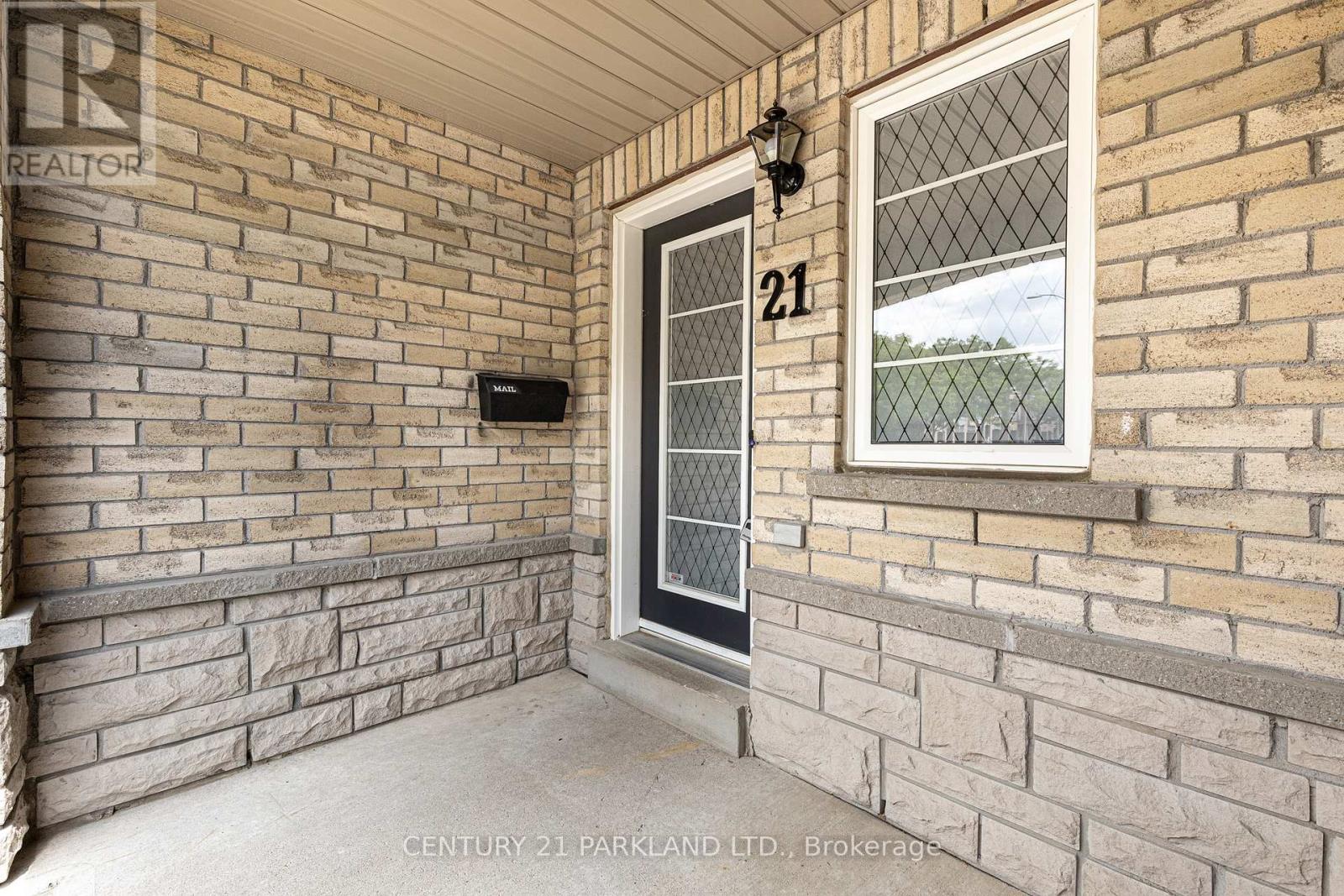 Property at 21 WEBBFORD STREET image 4