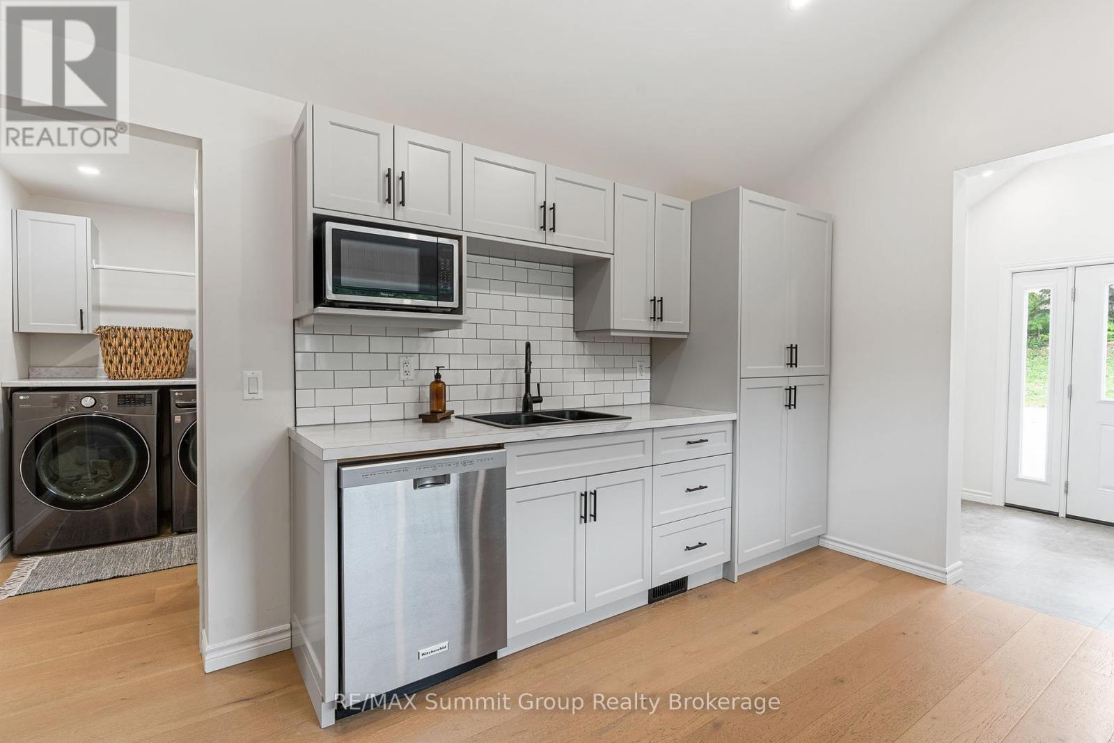 494255 Grey Road 2, Grey Highlands, Ontario  N0C 1C0 - Photo 7 - X12236233