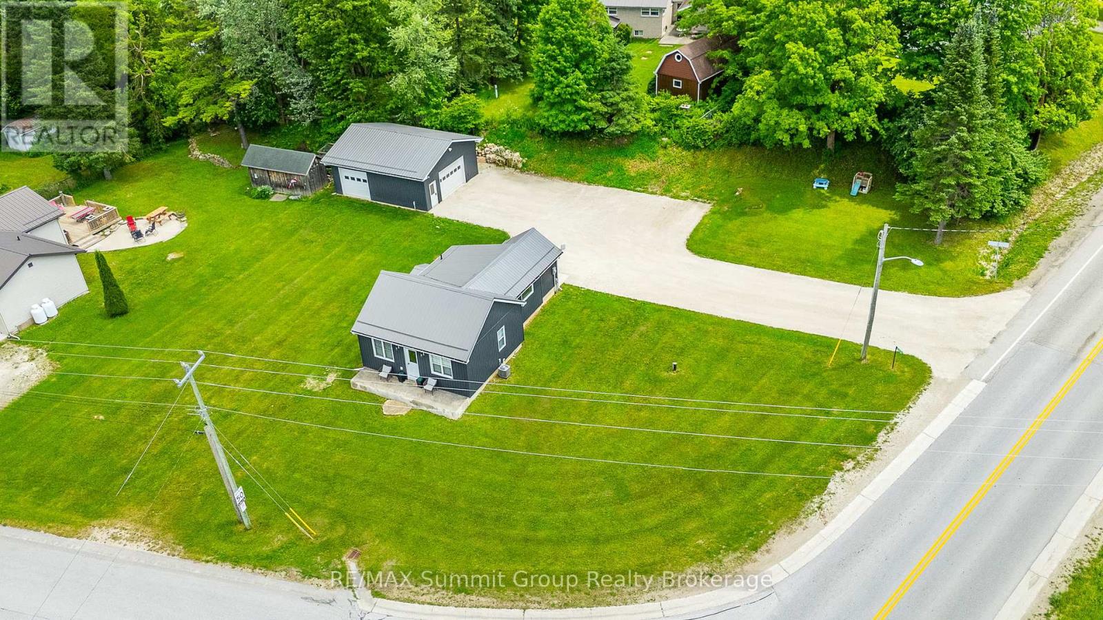 494255 Grey Road 2, Grey Highlands, Ontario  N0C 1C0 - Photo 39 - X12236233