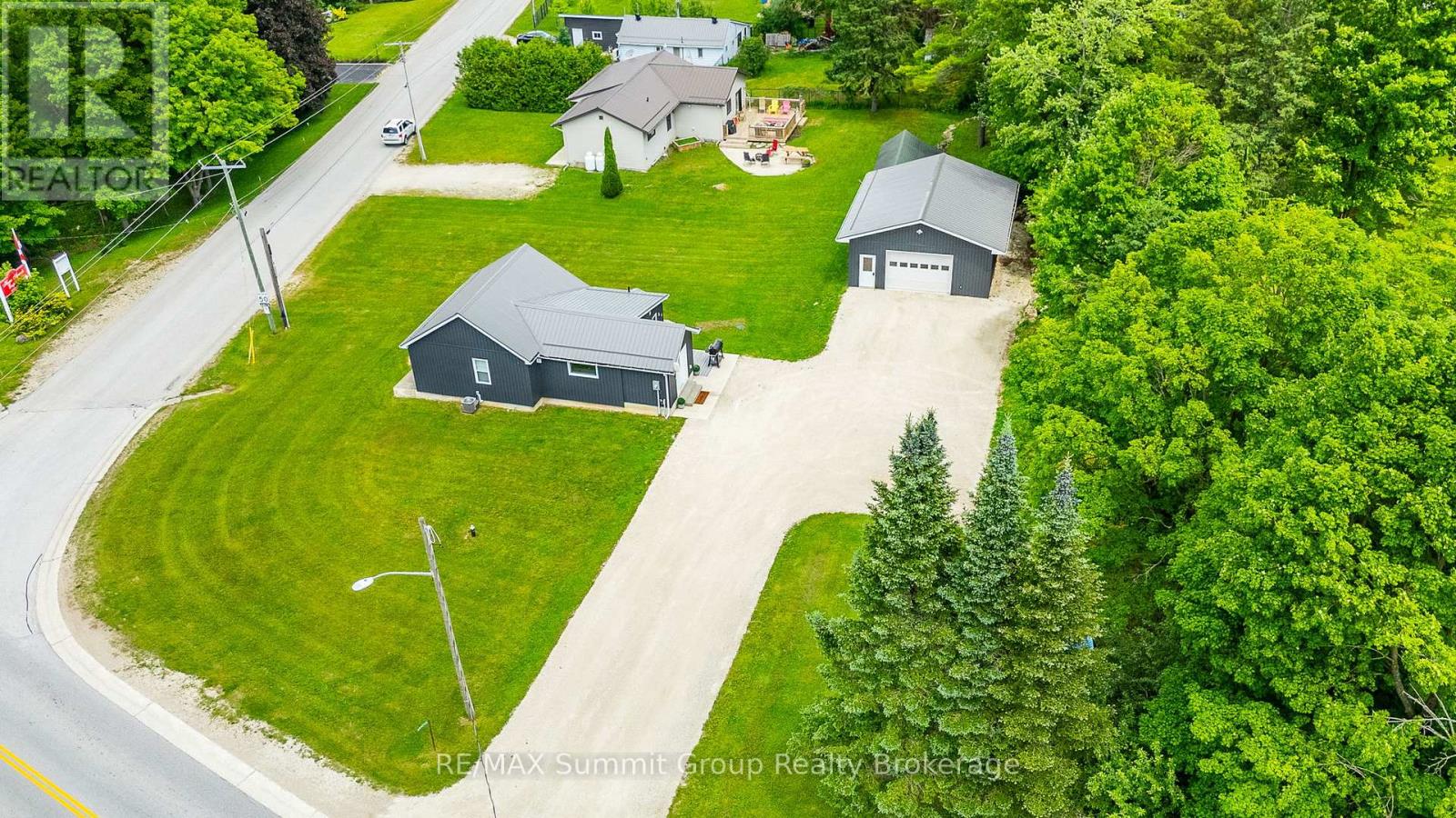 494255 Grey Road 2, Grey Highlands, Ontario  N0C 1C0 - Photo 38 - X12236233