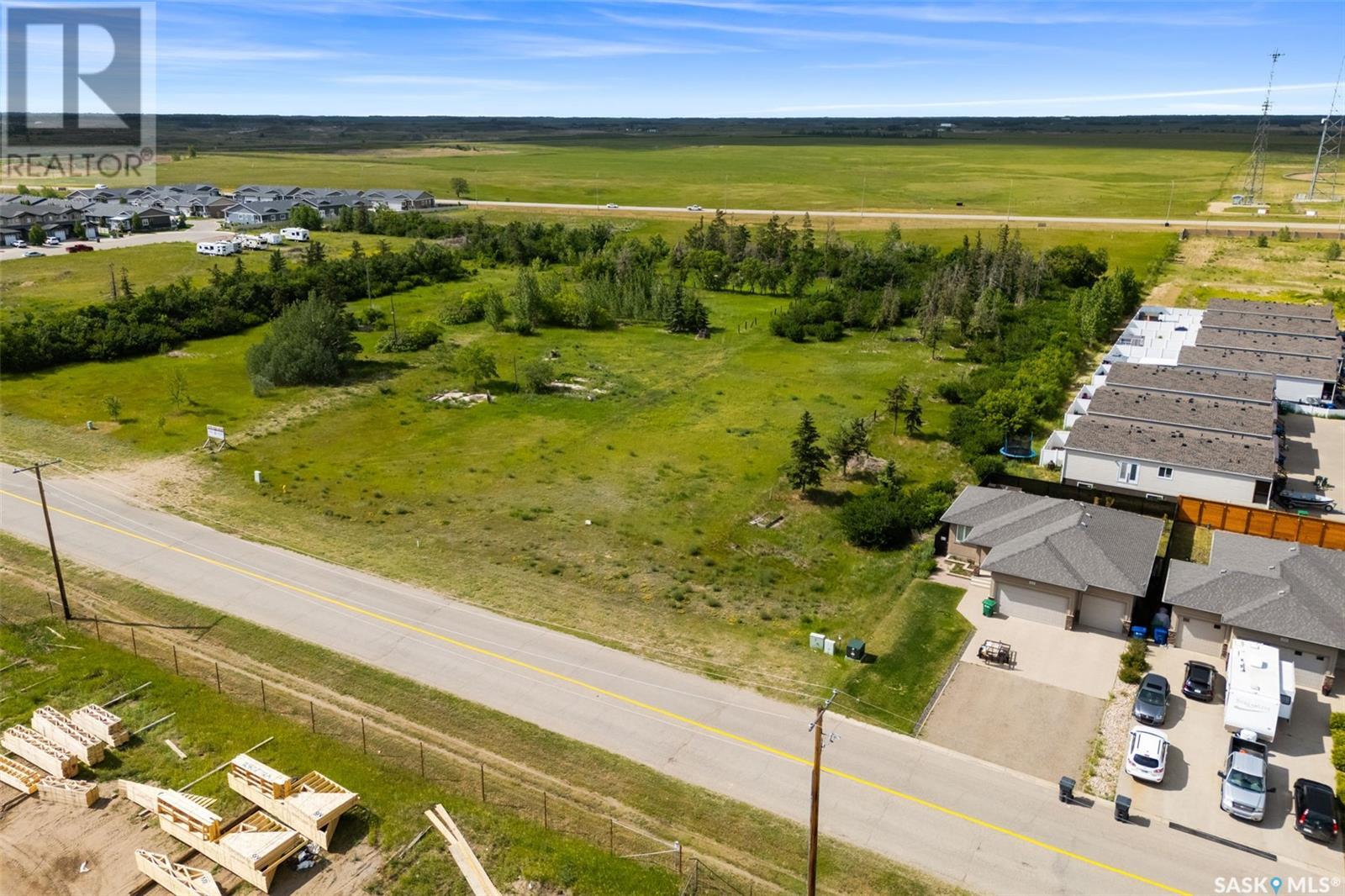 10 Savanna CRESCENT, Pilot Butte, Saskatchewan