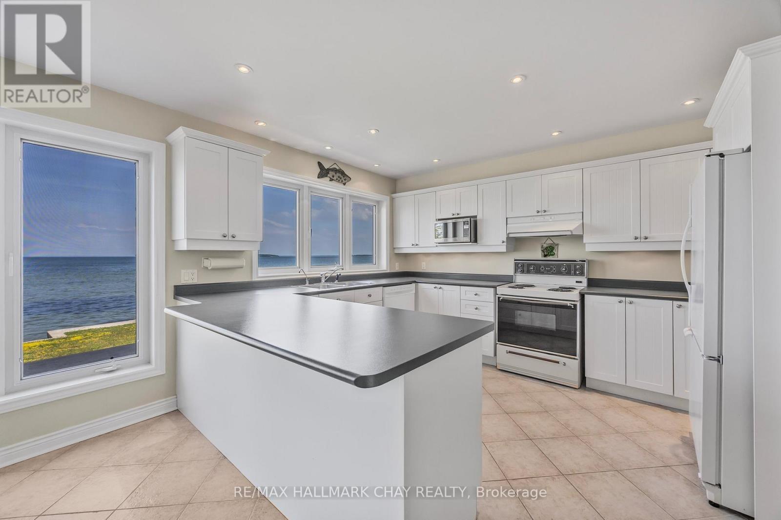 2653 Leonard Street, Innisfil, Ontario  L9S 3V3 - Photo 12 - N12247221