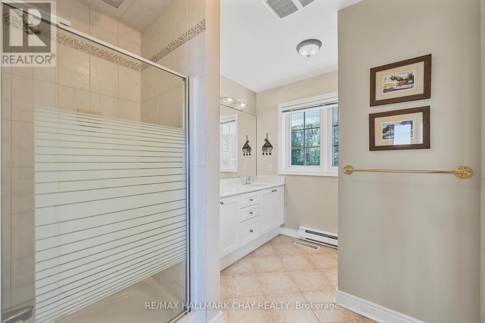 2653 Leonard Street, Innisfil, Ontario  L9S 3V3 - Photo 23 - N12247221