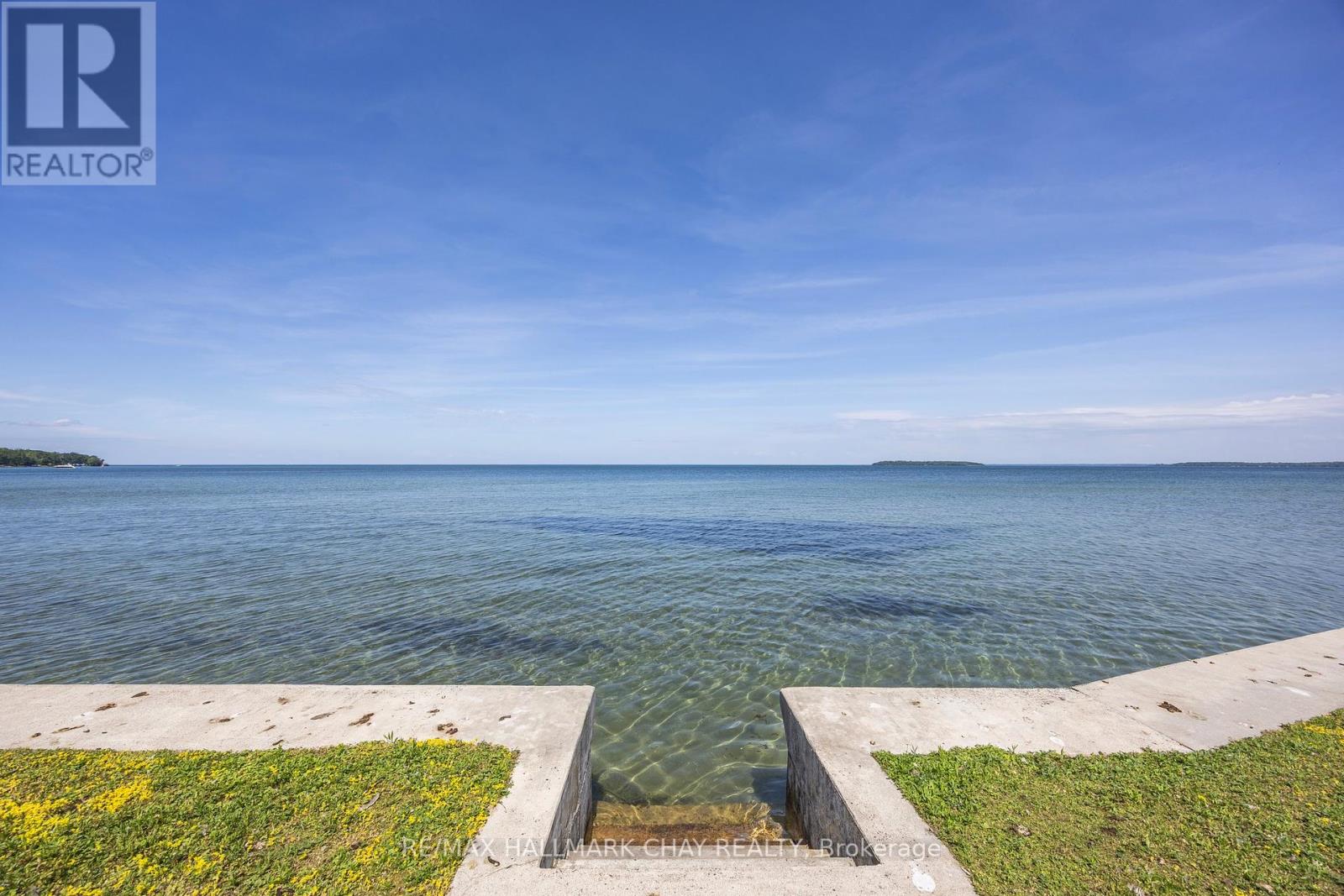 2653 Leonard Street, Innisfil, Ontario  L9S 3V3 - Photo 3 - N12247221