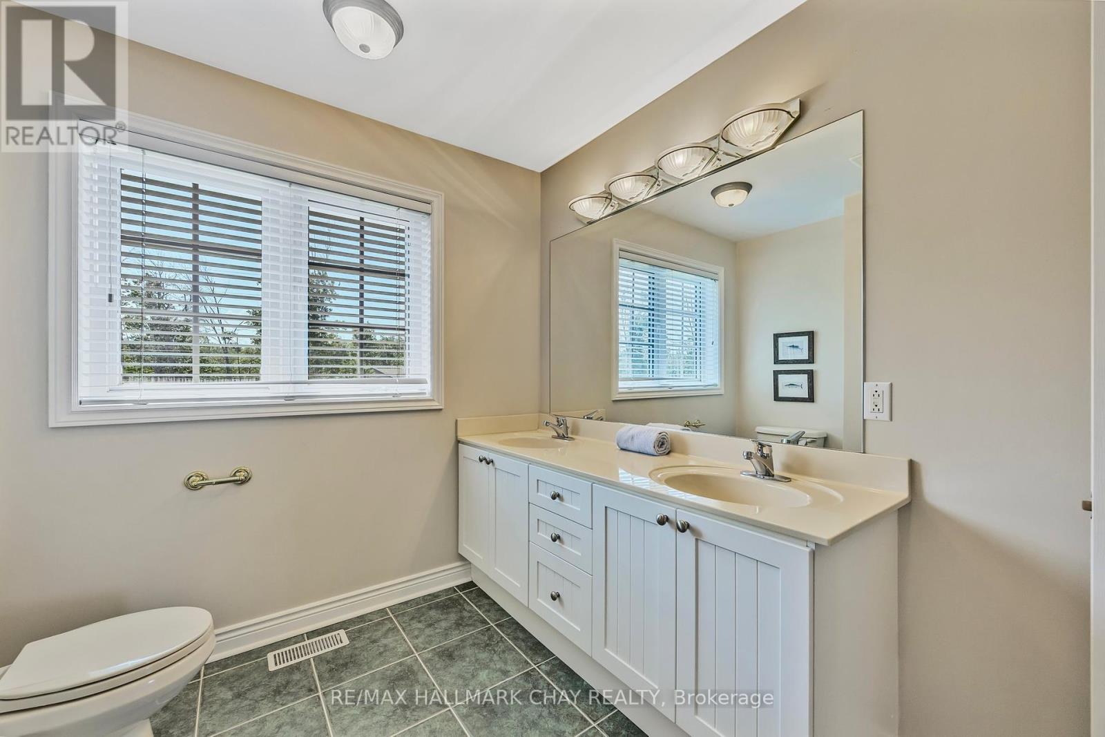 2653 Leonard Street, Innisfil, Ontario  L9S 3V3 - Photo 32 - N12247221
