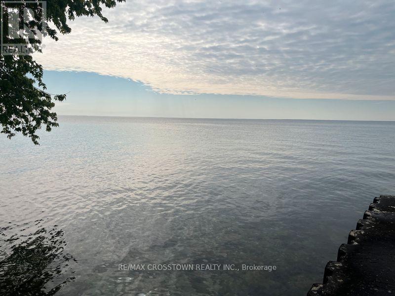 Property at 155 PARKSIDE DRIVE image 2