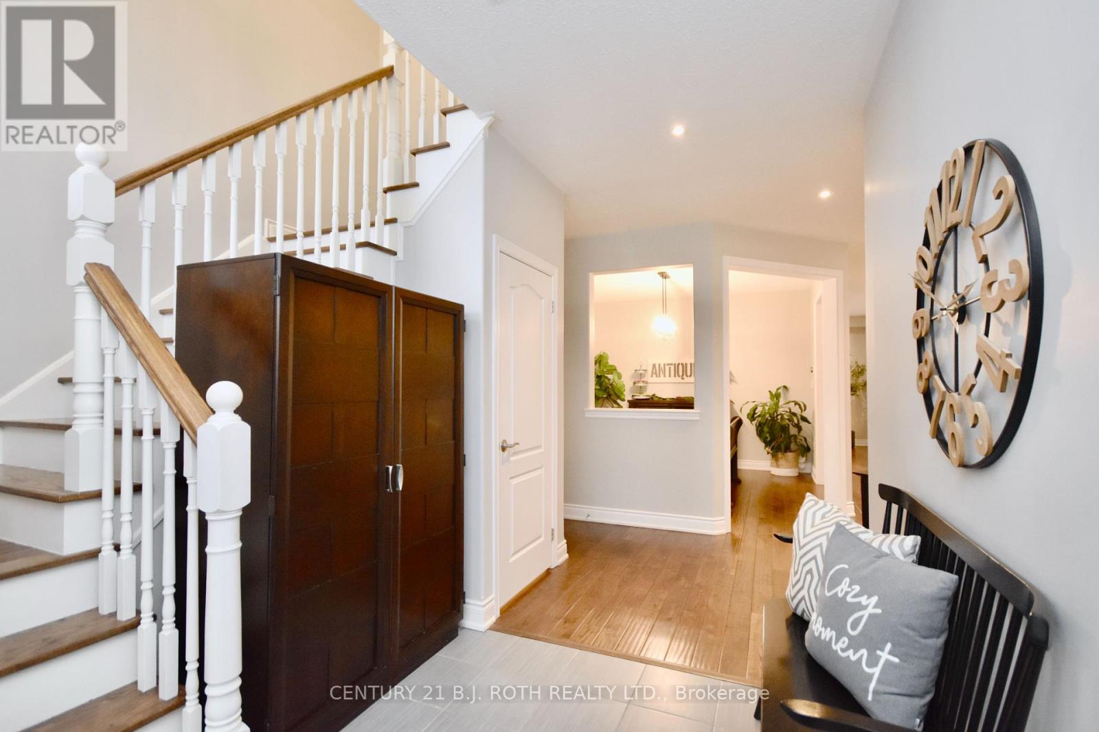 Property at 3089 EMPEROR DRIVE image 4