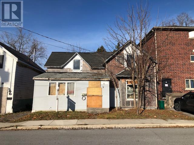 Property at 9 CATARAQUI STREET image