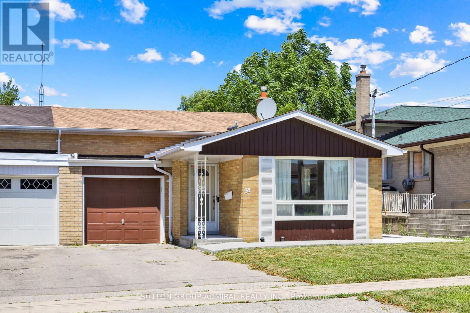 Property at 38 FRANKTON CRESCENT image 2