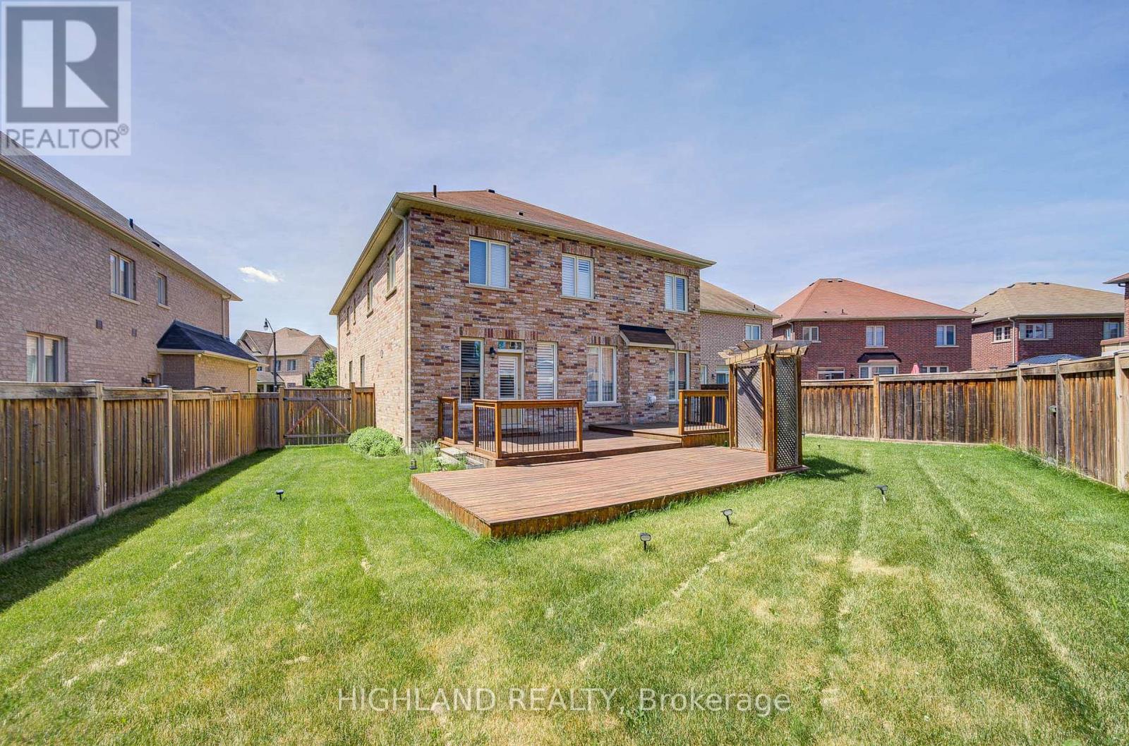 Property at 66 GEORGE ROBINSON DRIVE image 2