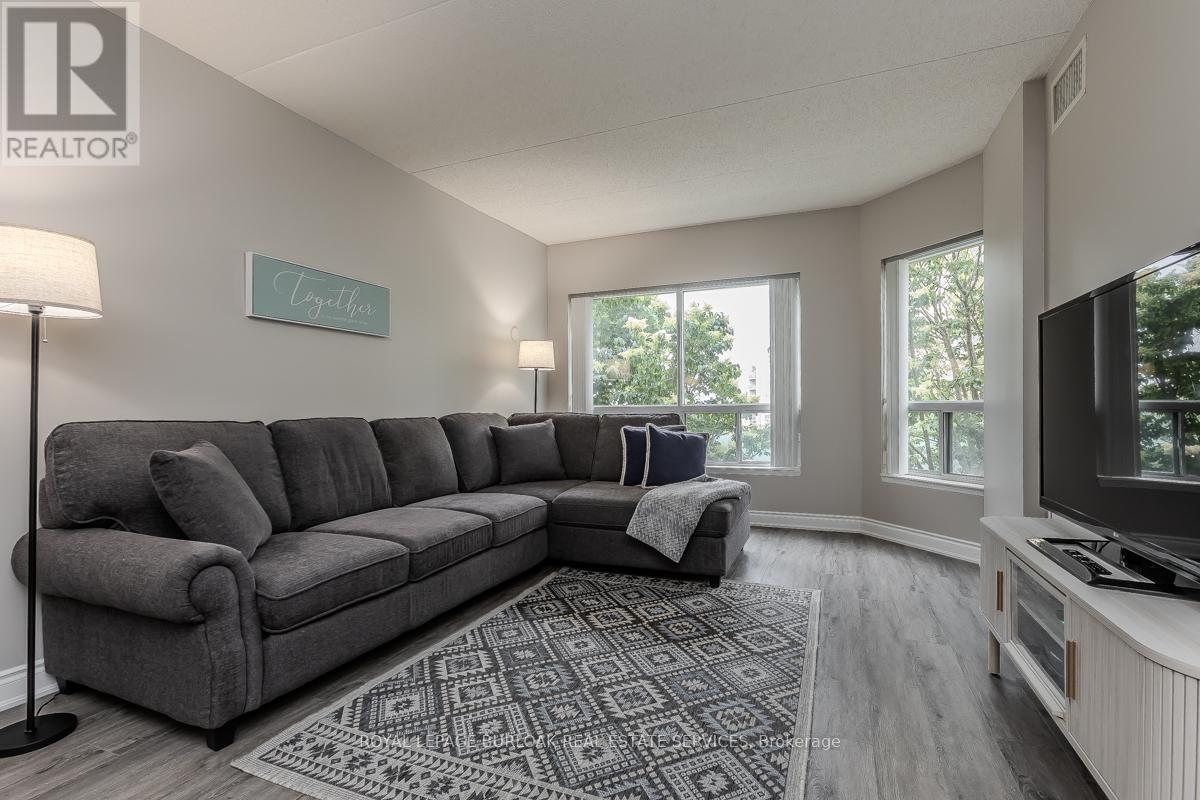 219 - 2075 Amherst Heights Drive, Burlington (Brant Hills), Ontario  L7P 5B8 - Photo 10 - W12247332