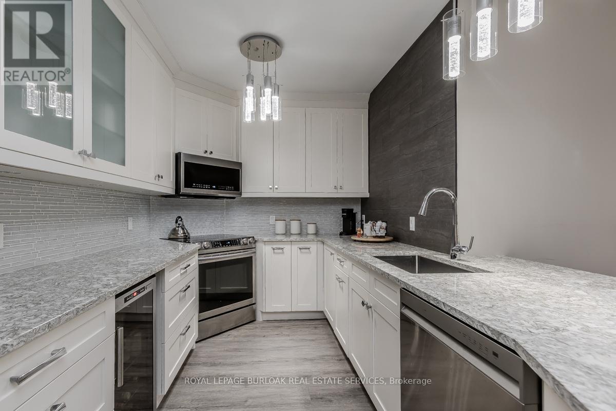 219 - 2075 Amherst Heights Drive, Burlington (Brant Hills), Ontario  L7P 5B8 - Photo 6 - W12247332