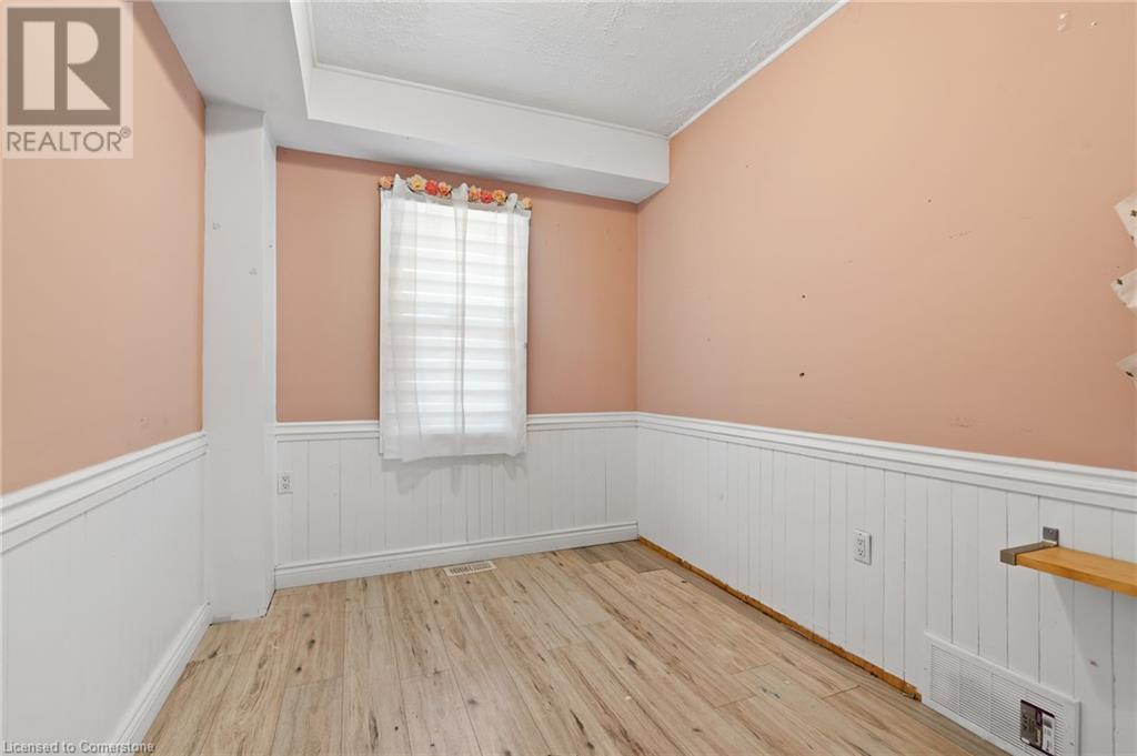 149 Alberta Street, Welland, Ontario  L3B 2V9 - Photo 13 - 40745094