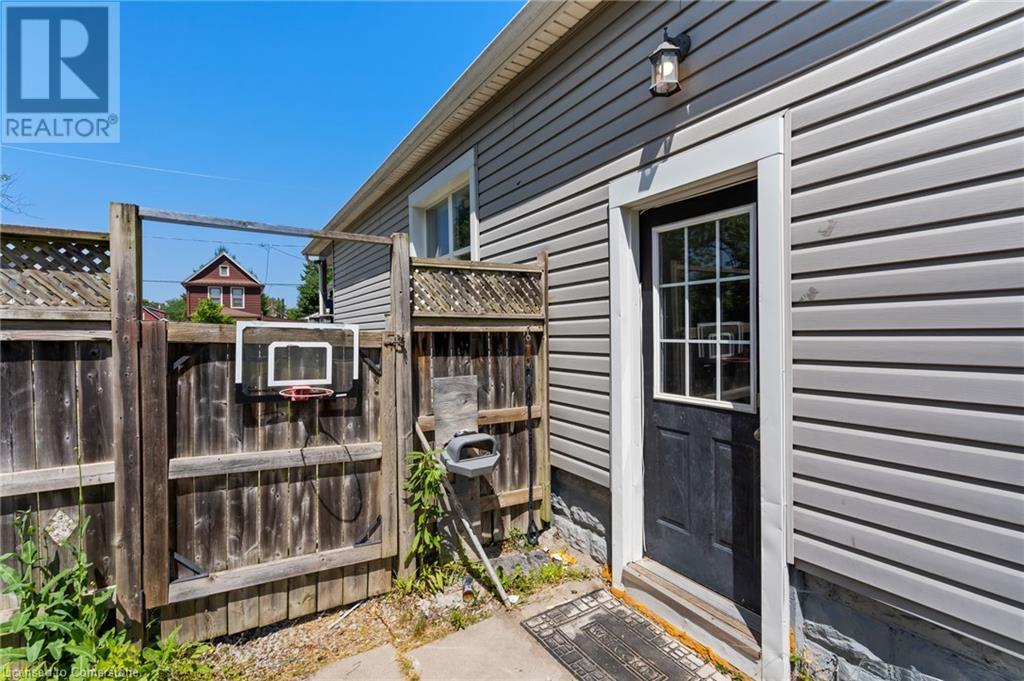 149 Alberta Street, Welland, Ontario  L3B 2V9 - Photo 24 - 40745094