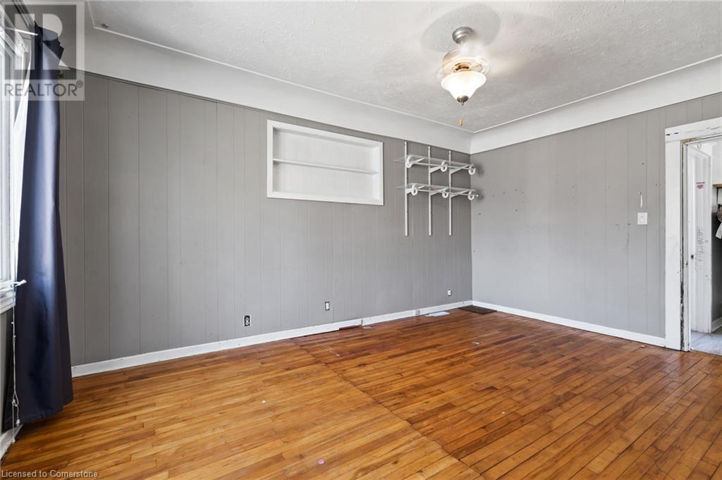 149 Alberta Street, Welland, Ontario  L3B 2V9 - Photo 5 - 40745094