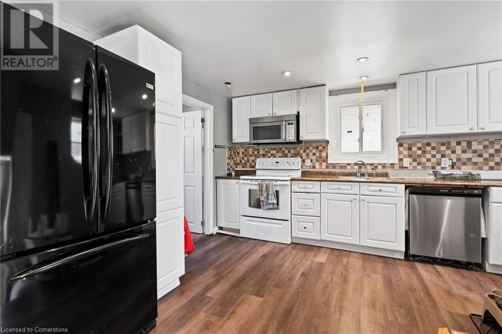 149 Alberta Street, Welland, Ontario  L3B 2V9 - Photo 8 - 40745094
