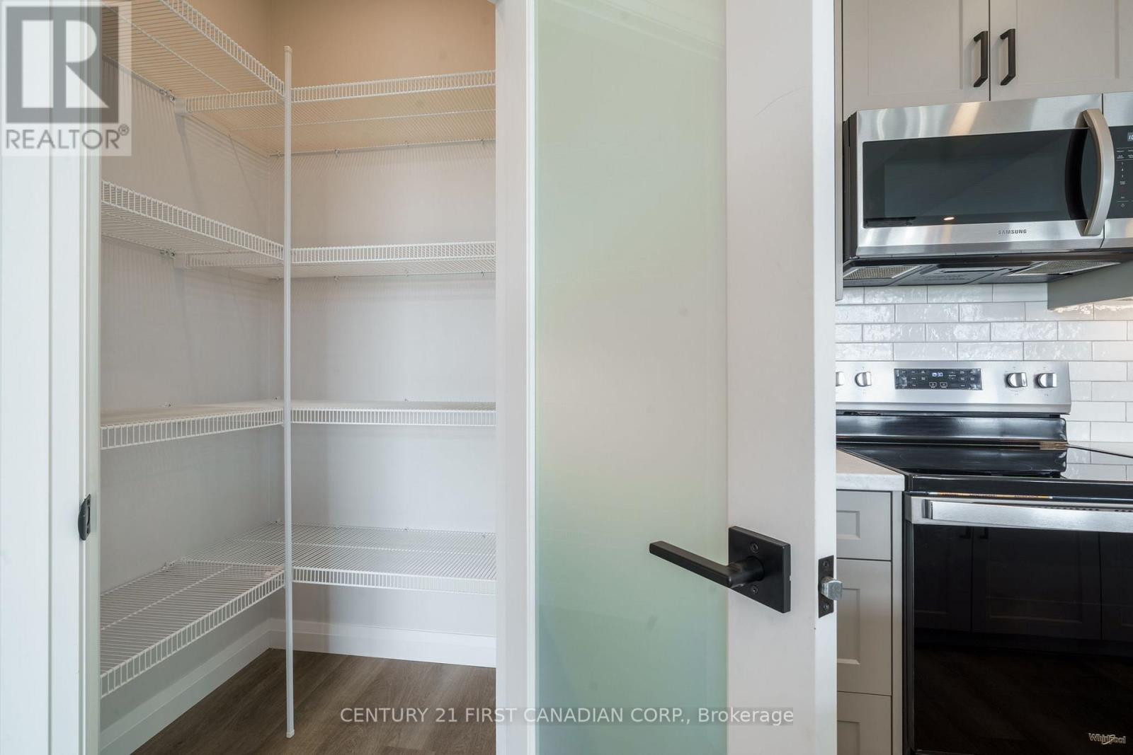 6 Sheldabren Street, North Middlesex, Ontario  N0M 1A0 - Photo 21 - X12149780