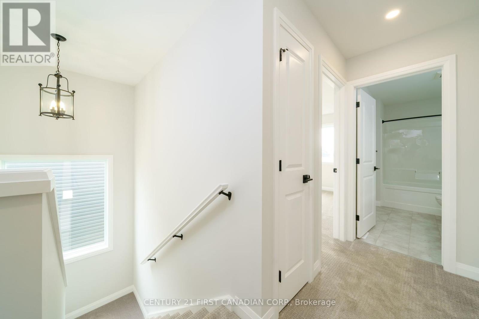 6 Sheldabren Street, North Middlesex, Ontario  N0M 1A0 - Photo 22 - X12149780