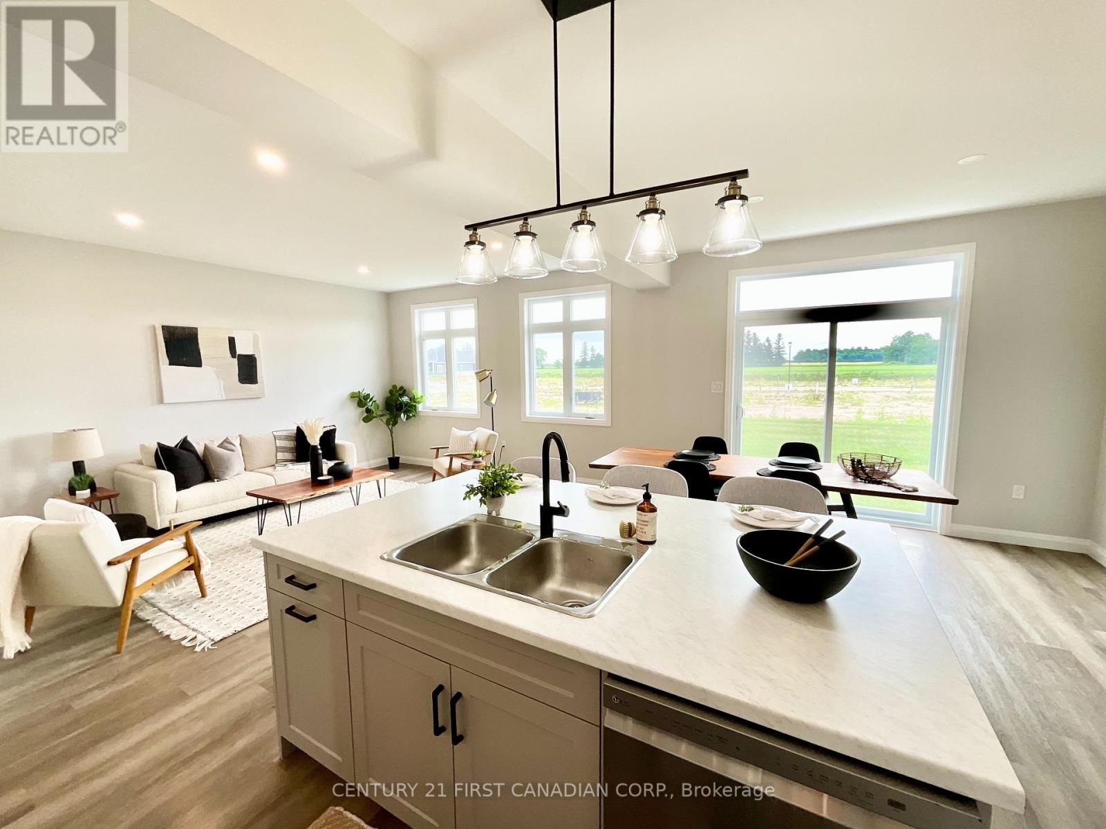 6 Sheldabren Street, North Middlesex, Ontario  N0M 1A0 - Photo 19 - X12149780