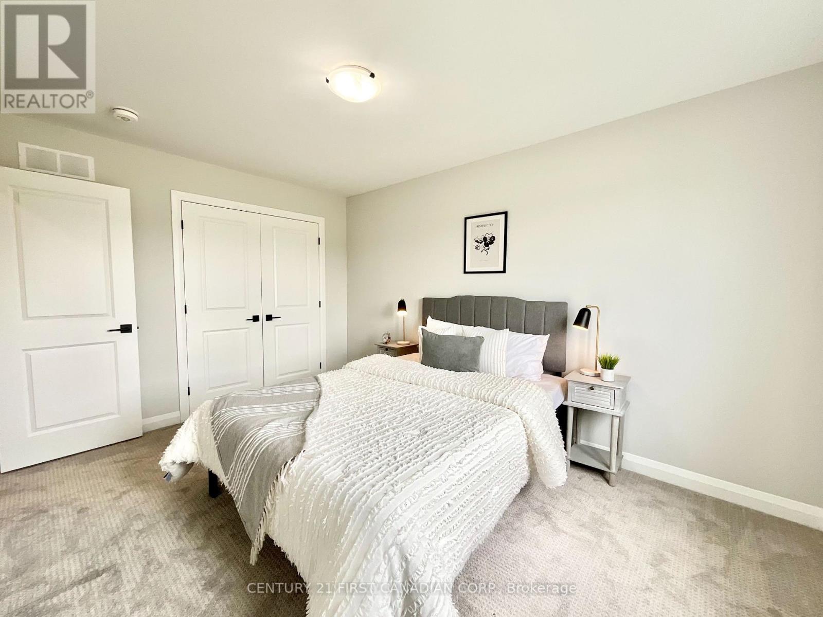 6 Sheldabren Street, North Middlesex, Ontario  N0M 1A0 - Photo 34 - X12149780