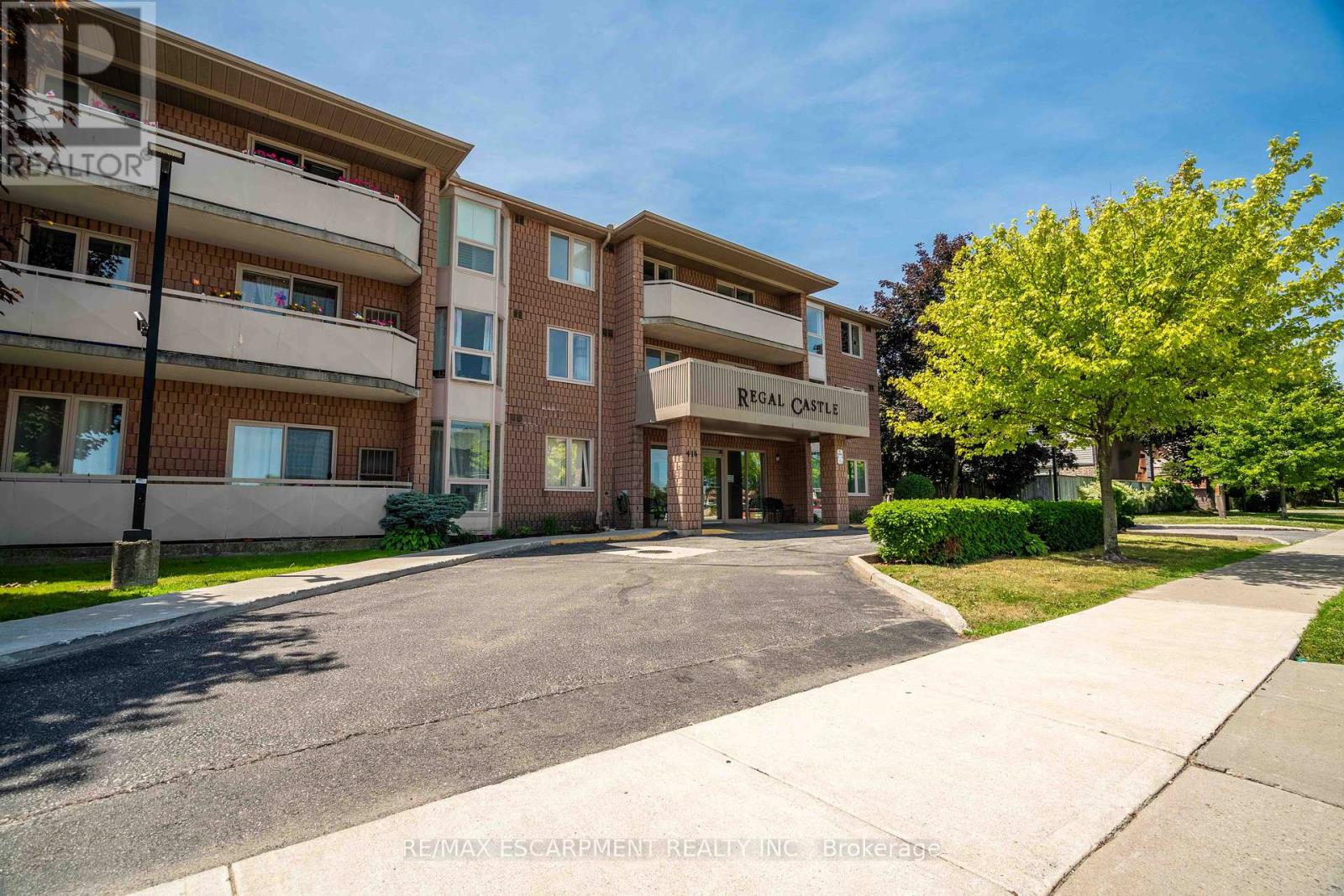 Property at 216 - 416 LIMERIDGE ROAD E image 2