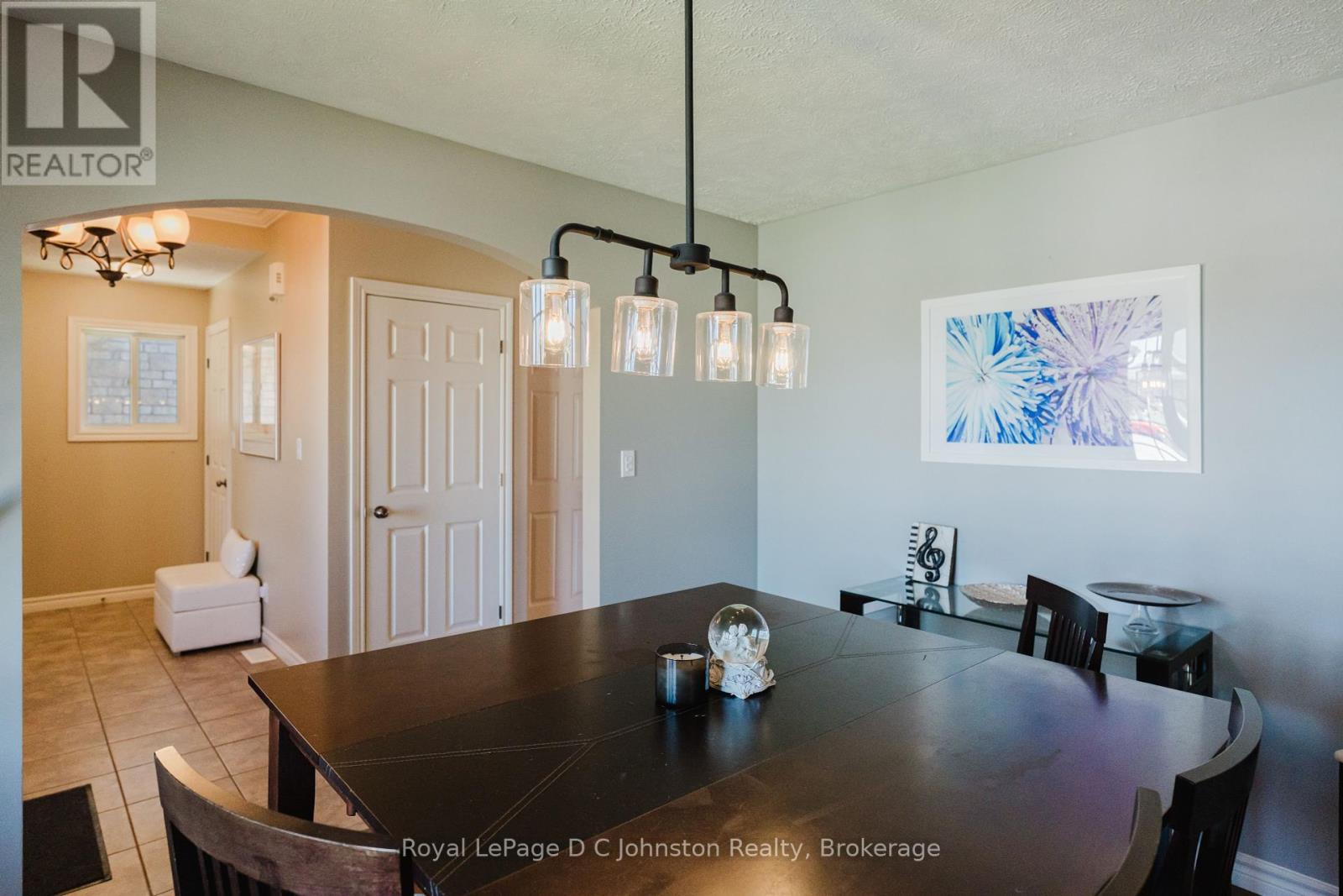 219 Stickel Street, Saugeen Shores, Ontario  N0H 2C1 - Photo 13 - X12247522