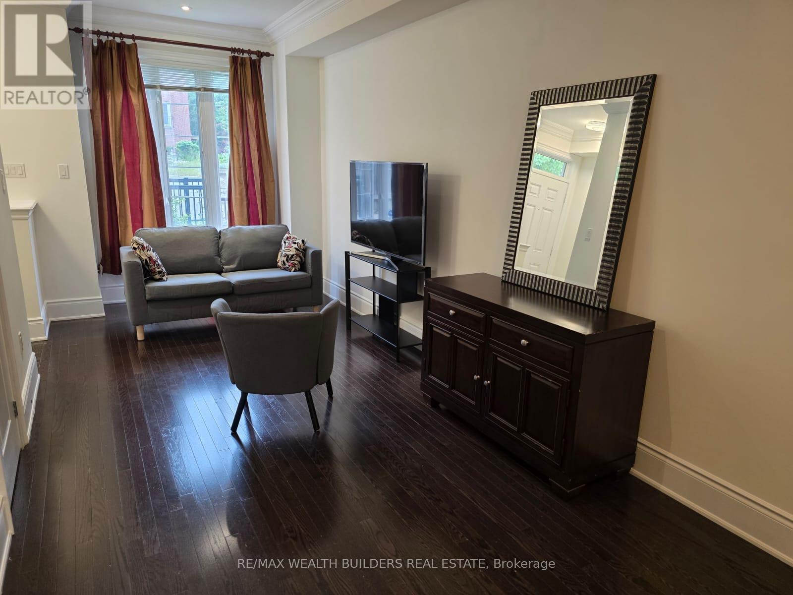 Property at 46A MALLINGHAM COURT image 5