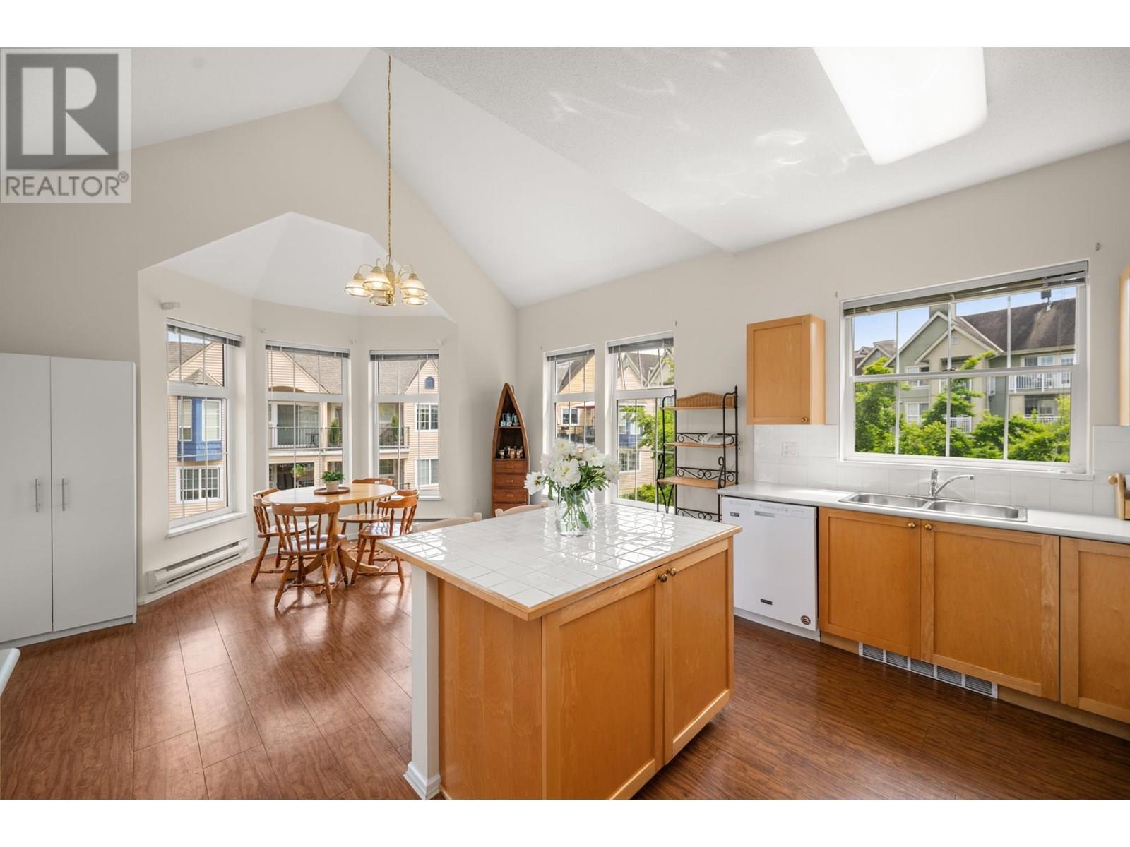 301 5555 13a Avenue, Tsawwassen, British Columbia V4M 2E7 - Photo 8 - R3012295