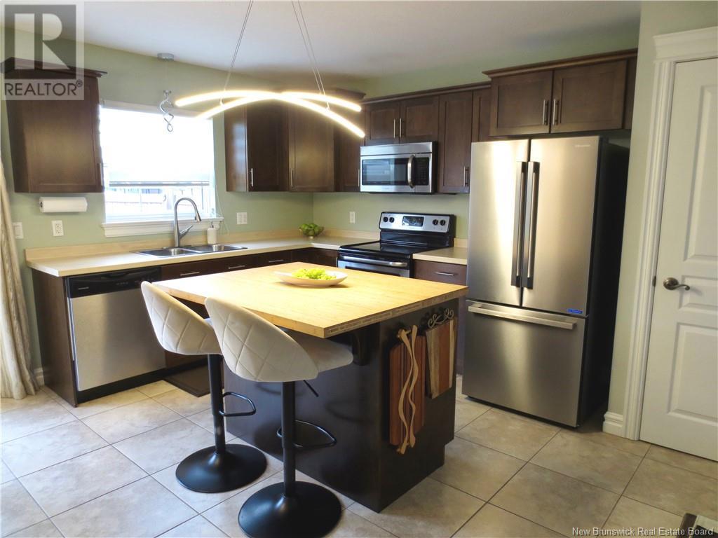 Property at 63 Des Frenes Court image 2