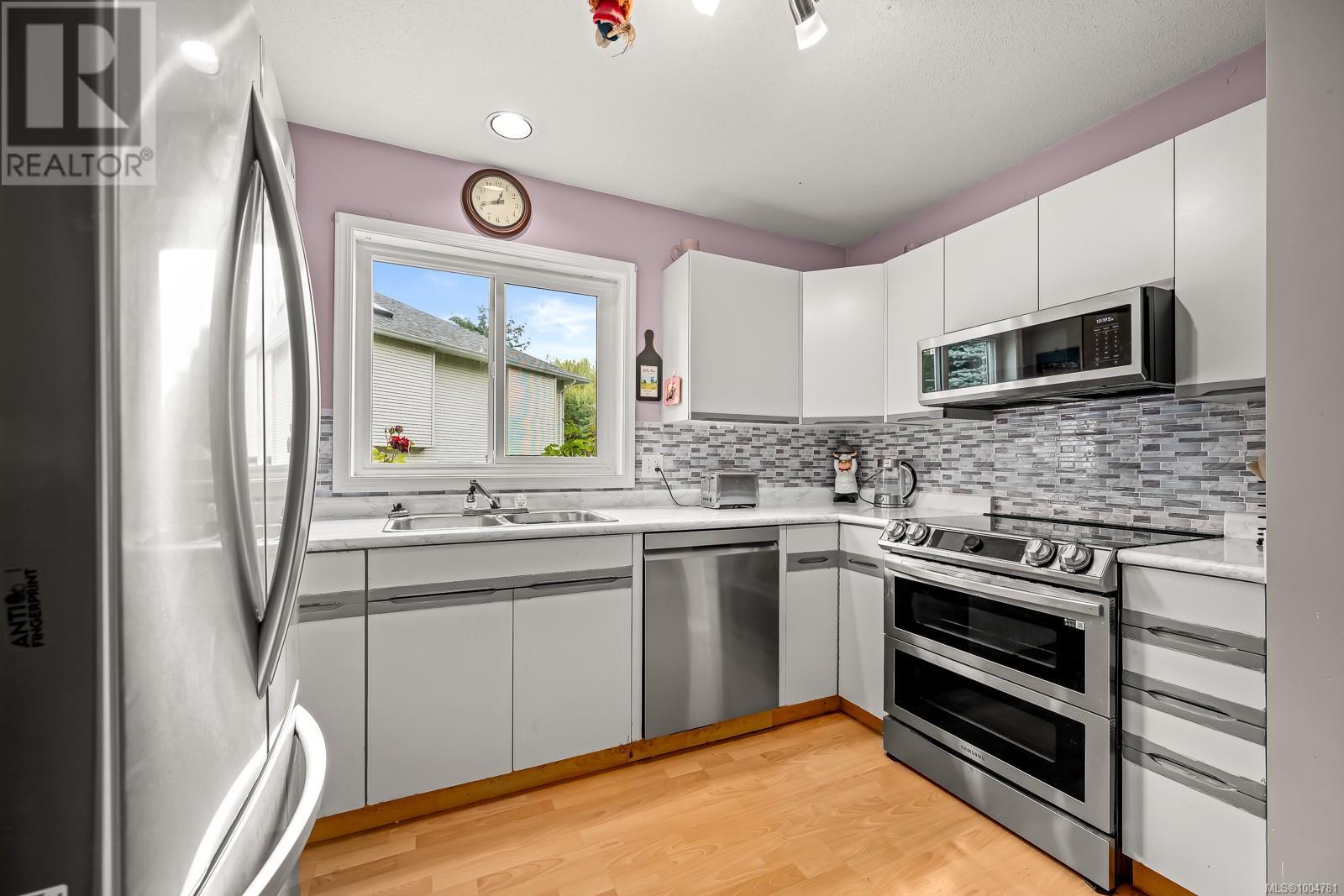4679a Ashwood Pl, Courtenay, British Columbia  V9N 8S8 - Photo 4 - 1004781