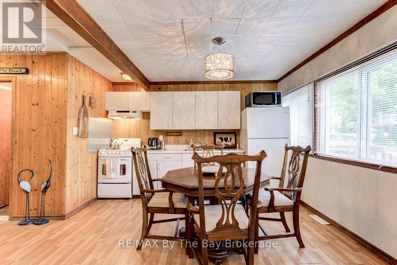 50 Balsam Street, Tiny, Ontario  L0L 1P1 - Photo 11 - S12219379