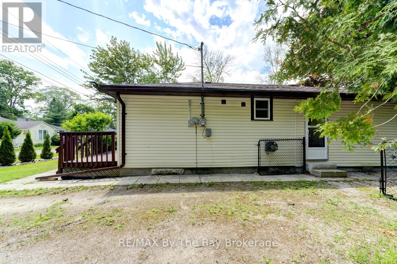 50 Balsam Street, Tiny, Ontario  L0L 1P1 - Photo 25 - S12219379