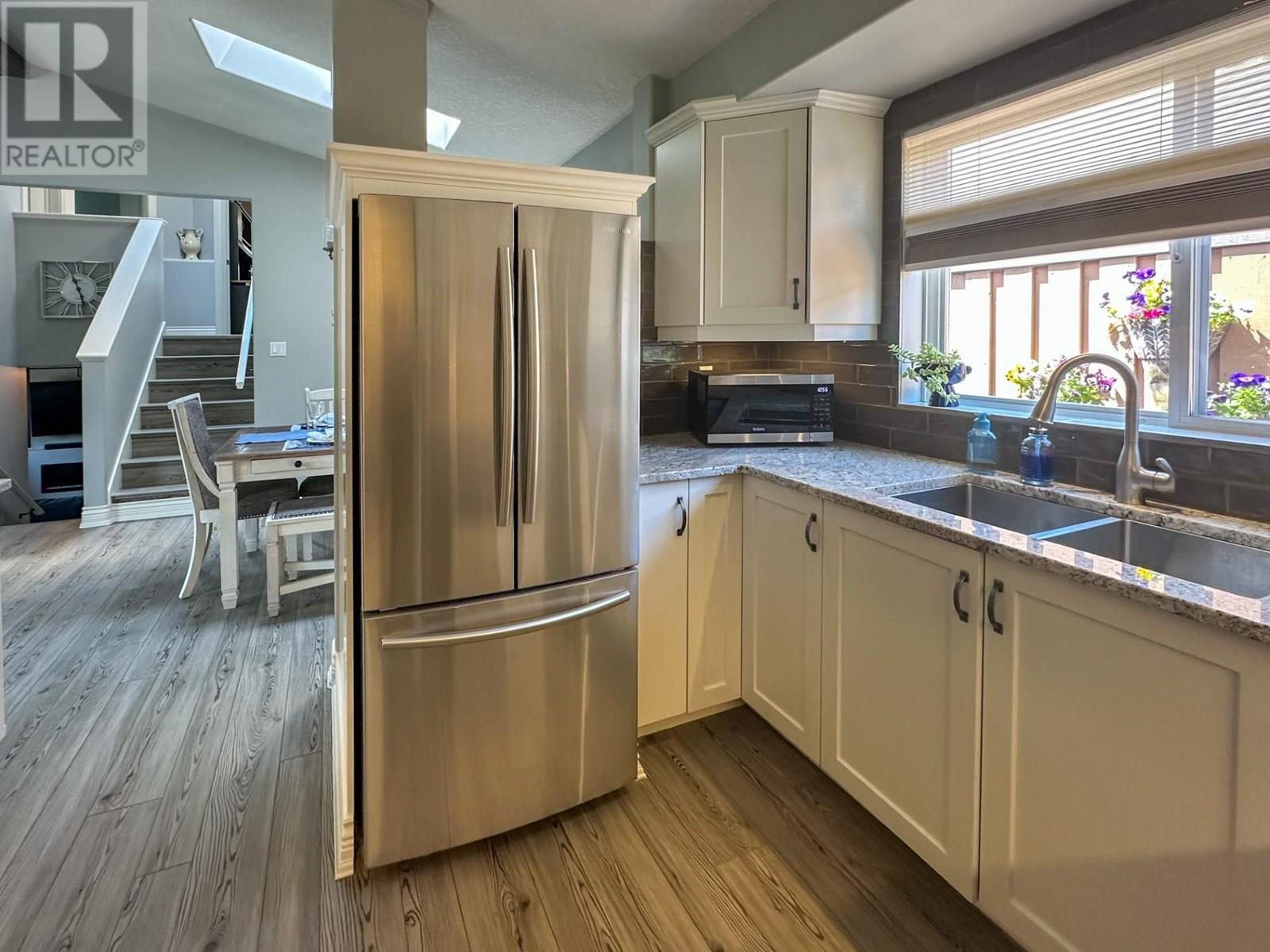 611 Gertrude Street, Midway, British Columbia  V0H 1M0 - Photo 2 - 10351294