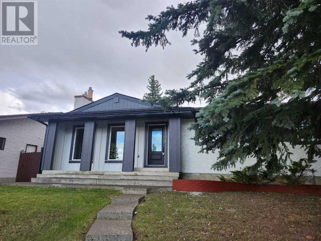 Property at 471 Cedarpark Drive SW image 3