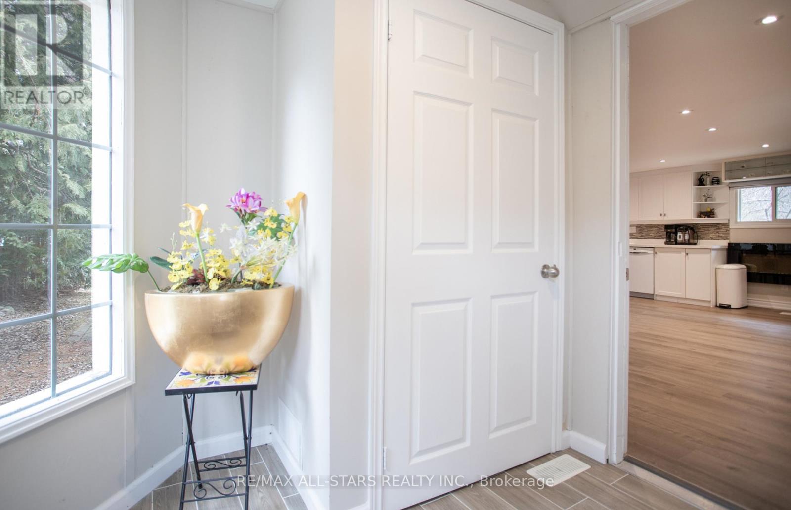 81 Marsh Creek Road, Kawartha Lakes, Ontario  K0M 2C0 - Photo 7 - X12247622