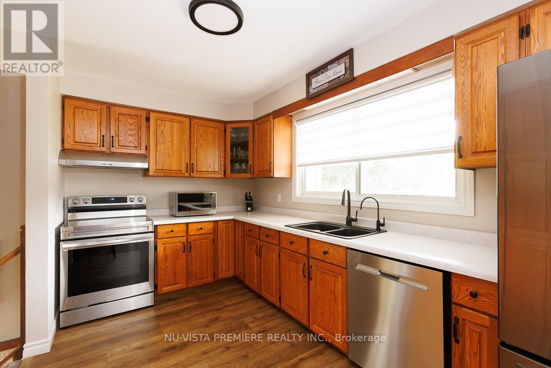 49 Main Street Street S, Bluewater, Ontario  N0M 1G0 - Photo 19 - X12247219
