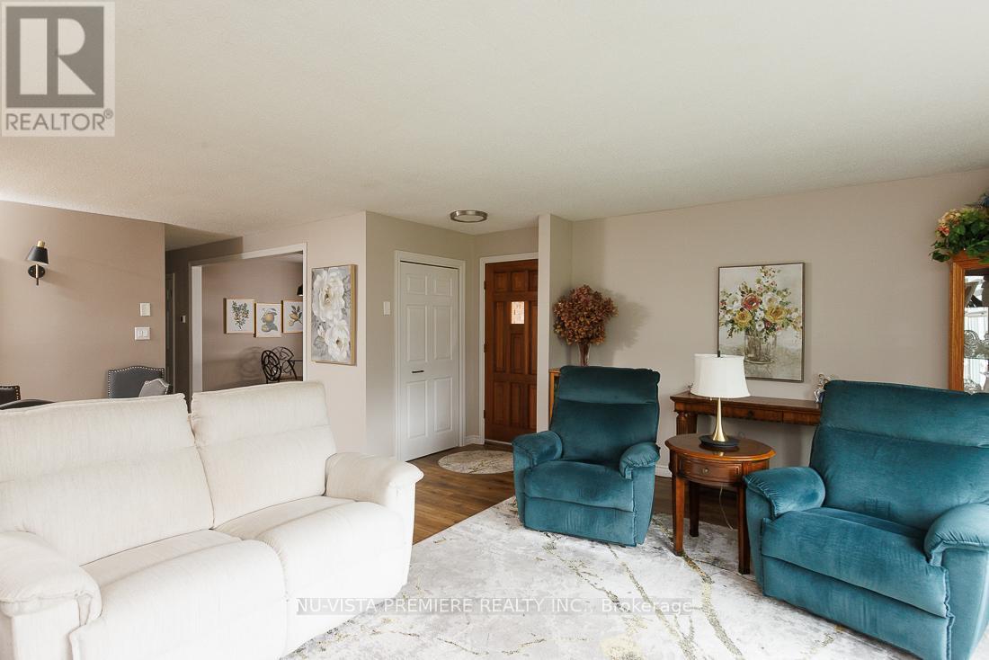 49 Main Street Street S, Bluewater, Ontario  N0M 1G0 - Photo 6 - X12247219